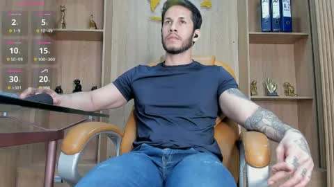 Snapshot of george_diesell_ chatting on May 29, 2026, 8:34 am George online show from May 29, 2026, 8:34 am