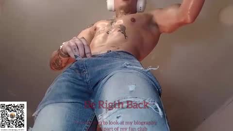 independent model online show from February 19, 2025, 2:33 am