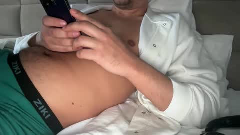 GEORGECLOONEYSON online show from February 11, 2026, 2:22 pm