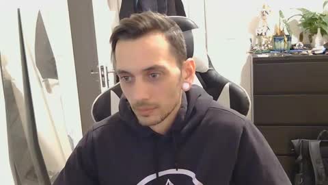 georgek0011 online show from February 27, 2026, 2:44 am