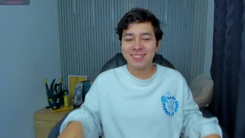 Snapshot of georgesmith_1 chatting on June 3, 2026, 3:31 am GEORGE online show from June 3, 2026, 3:31 am