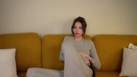 georgiamorandi online show from November 15, 2025, 9:06 am