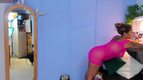 Georgina Coule online show from February 7, 2025, 12:06 pm