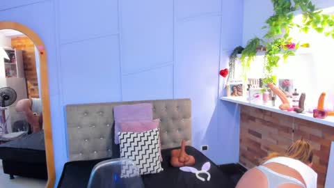 Snapshot of georgina_coule chatting on April 5, 2026, 12:02 pm Georgina Coule online show from April 5, 2026, 12:02 pm