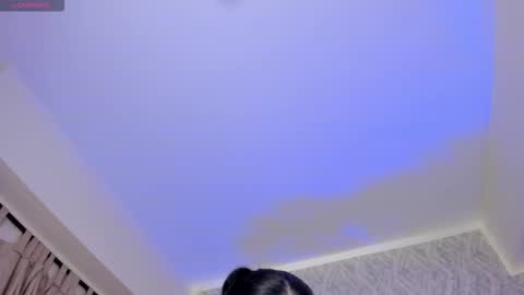 Kendal  online show from November 22, 2025, 2:16 pm