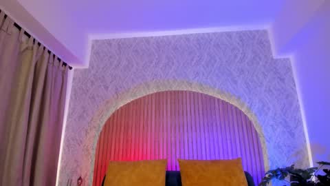 Kendal  online show from March 18, 2026, 12:30 pm