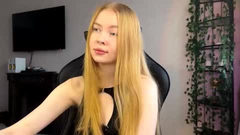 Amelia online show from November 26, 2025, 6:36 am