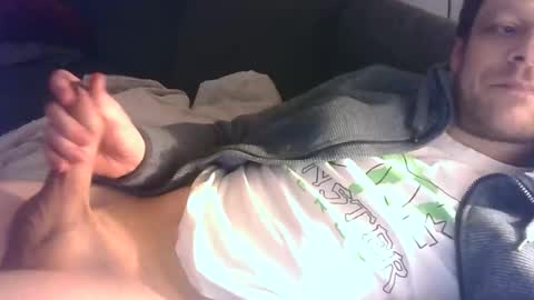 Snapshot of german33bi chatting on December 10, 2024, 1:43 am German33FFM1 online show from December 10, 2024, 1:43 am