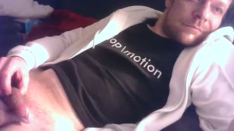 Snapshot of german33bi chatting on January 29, 2025, 4:58 am German33FFM1 online show from January 29, 2025, 4:58 am