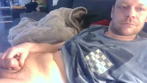 Snapshot of german33bi chatting on March 12, 2025, 7:13 am German33FFM1 online show from March 12, 2025, 7:13 am