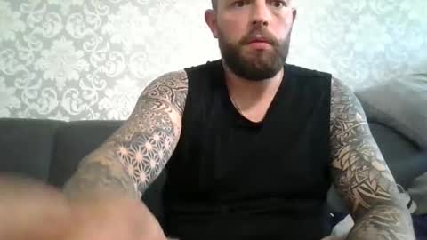 germanboy27384 online show from May 10, 2026, 4:34 pm