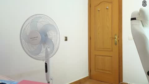 Nadine online show from December 10, 2024, 11:19 pm