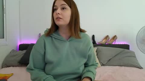 Nadine online show from December 26, 2024, 4:58 pm