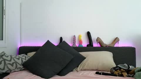 Nadine online show from February 2, 2025, 8:08 pm