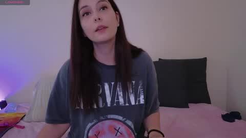 Nadine online show from April 4, 2026, 4:15 pm