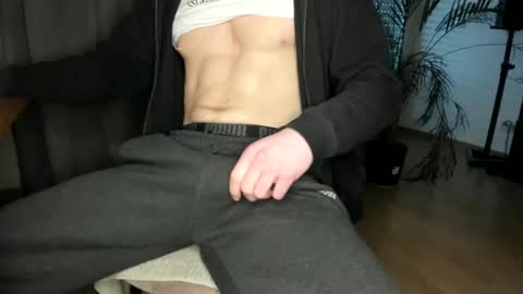 germanmike1997 online show from January 28, 2025, 1:27 pm