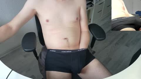 Snapshot of germinator33 chatting on November 7, 2025, 9:42 am germinator33 online show from November 7, 2025, 9:42 am