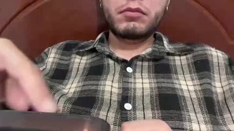 Snapshot of gerry_mx chatting on October 21, 2025, 5:41 am gerry_mx online show from October 21, 2025, 5:41 am