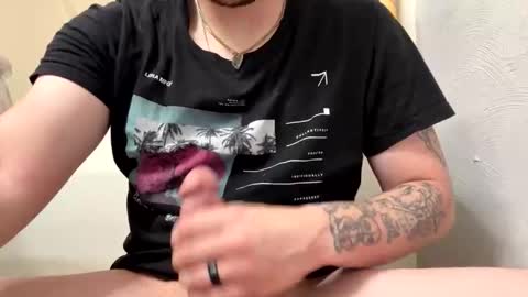 ggking12345 online show from May 10, 2026, 8:14 pm