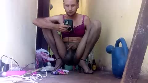 Gaby online show from September 8, 2025, 4:17 pm