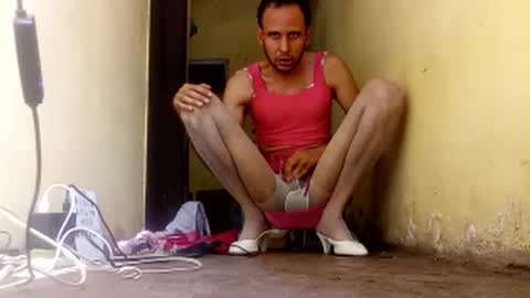 Gaby online show from September 10, 2025, 3:45 pm