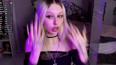 violeta online show from May 12, 2026, 8:39 pm