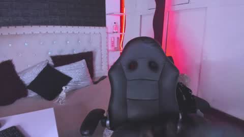 Allison  online show from January 15, 2025, 6:08 pm