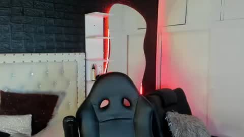 Allison  online show from February 7, 2025, 9:37 pm