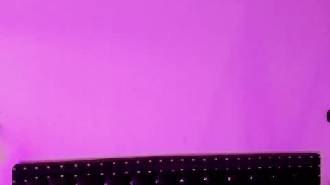 Allison  online show from October 1, 2025, 8:04 pm