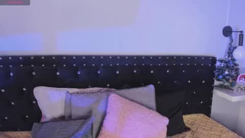 Allison  online show from December 3, 2025, 8:18 pm