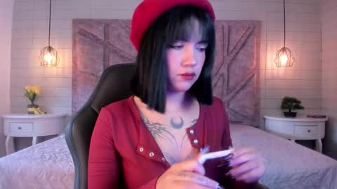 Gia online show from March 20, 2026, 12:32 pm