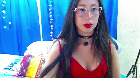 Gia  online show from April 20, 2026, 11:17 pm