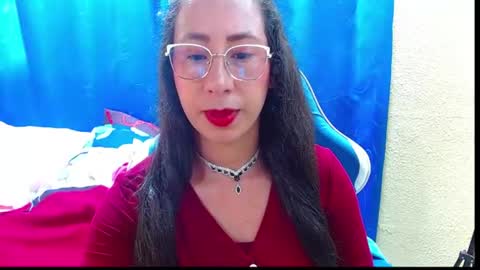 Snapshot of gia_leinn chatting on July 17, 2026, 3:29 pm Gia online show from July 17, 2026, 3:29 pm
