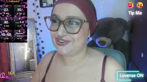 Snapshot of gia_nahomi chatting on June 8, 2026, 10:43 pm nahomi online show from June 8, 2026, 10:43 pm