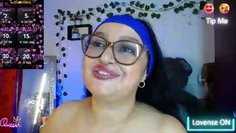 Snapshot of gia_nahomi chatting on June 9, 2026, 10:43 pm nahomi online show from June 9, 2026, 10:43 pm