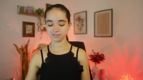 Gia Paige18 online show from September 18, 2025, 1:24 pm