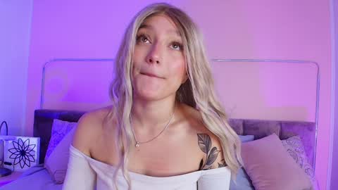 Gia online show from January 23, 2025, 11:37 am