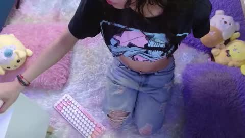 giaa rossi online show from September 15, 2025, 2:17 pm