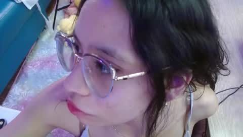 giaa rossi online show from September 16, 2025, 1:34 pm