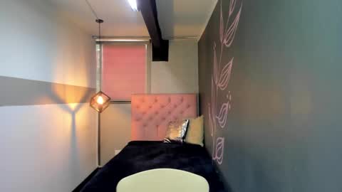 G I A  FOX online show from January 15, 2025, 6:29 pm