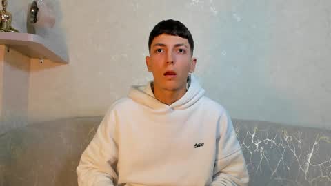 Snapshot of gian_rossii chatting on June 1, 2026, 6:42 pm GIAN online show from June 1, 2026, 6:42 pm