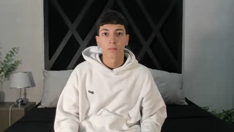 Snapshot of gian_rossii chatting on June 19, 2026, 11:14 am GIAN online show from June 19, 2026, 11:14 am
