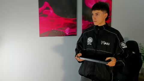 Snapshot of gian_rossii chatting on July 1, 2026, 11:12 am GIAN online show from July 1, 2026, 11:12 am