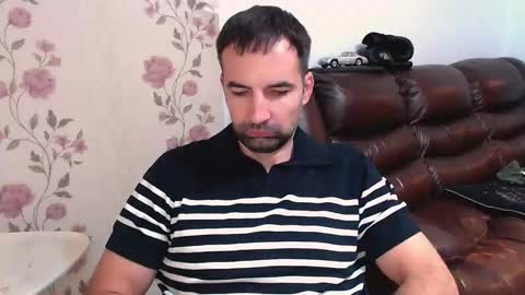 Snapshot of gianni_lion chatting on October 31, 2025, 8:59 am Gianni online show from October 31, 2025, 8:59 am