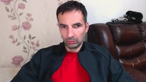 Snapshot of gianni_lion chatting on November 3, 2025, 4:30 pm Gianni online show from November 3, 2025, 4:30 pm