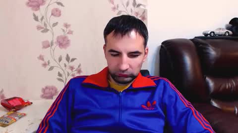 Snapshot of gianni_lion chatting on November 26, 2025, 5:58 pm Gianni online show from November 26, 2025, 5:58 pm