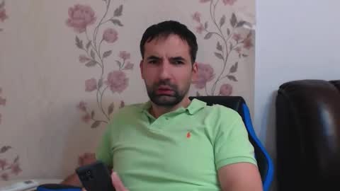 Snapshot of gianni_lion chatting on December 17, 2025, 6:25 pm Gianni online show from December 17, 2025, 6:25 pm