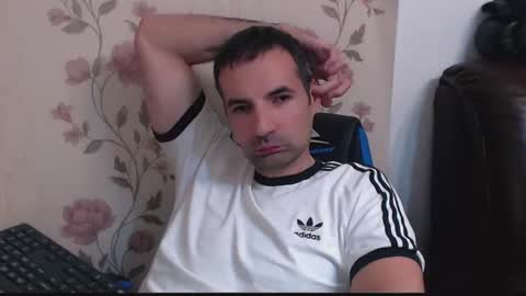 Snapshot of gianni_lion chatting on July 17, 2026, 6:13 pm Gianni online show from July 17, 2026, 6:13 pm