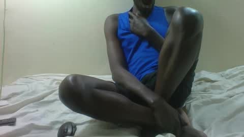 giant_couple online show from February 12, 2026, 2:28 am