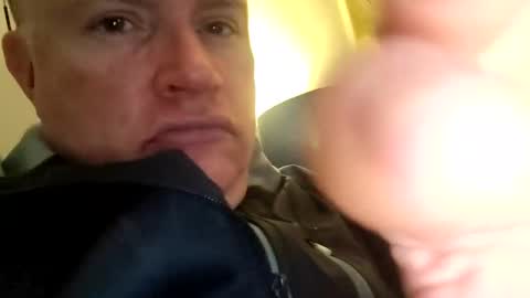 Snapshot of giddyup2222222 chatting on December 17, 2025, 1:22 am giddyup2222222 online show from December 17, 2025, 1:22 am